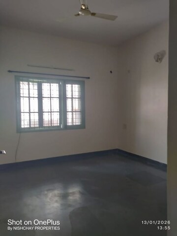 Bedroom in 2 BHK Independent House at Hrbr Layout – for Rent