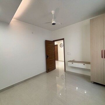 Room in 3 BHK Builder Floor at Malviya Nagar – for Sale