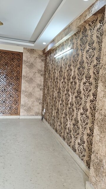 Living Room in 3 BHK Apartment at Tarang Orchid, Sector 28 – for Rent