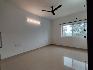 Room in  Apartment at Mantri Webcity, Hennur – for Rent