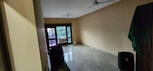 Room in 2.5 BHK Independent House at Sector 37 – for Rent