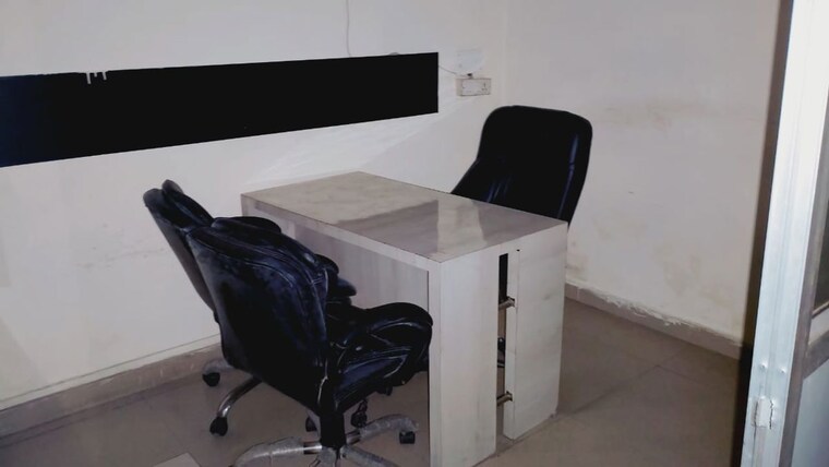 Team Area, sector 63 Commercial Office Space 300 Sq.Ft. In Sector 63 Noida 9783121