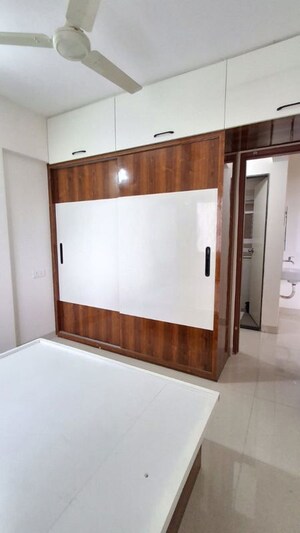 Room in 1 BHK Apartment at Sai Nagari CHS Kalyani Nagar, Kalyani Nagar – for Rent