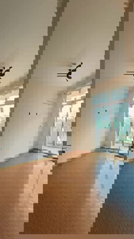 4 BHK + Store Room 1800 Sq.Ft. Apartment in Emaar MGF Emerald Hills