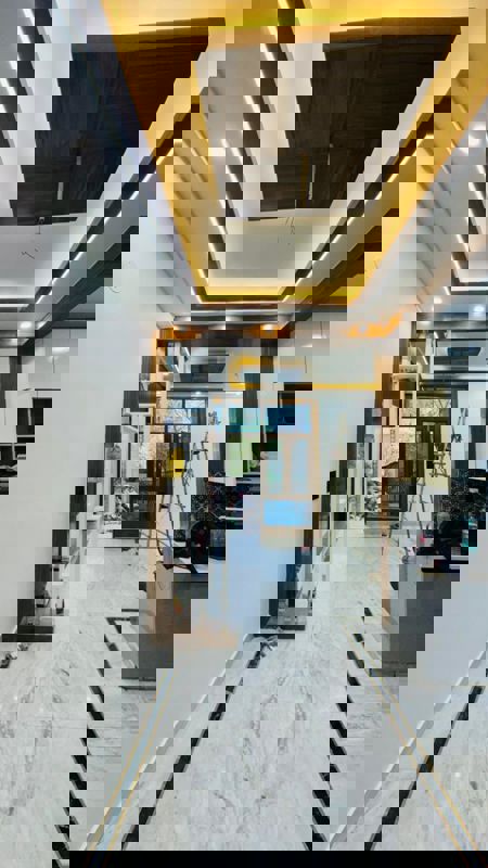 3 BHK + Servant Room Builder Floor For Sale in Sector 7