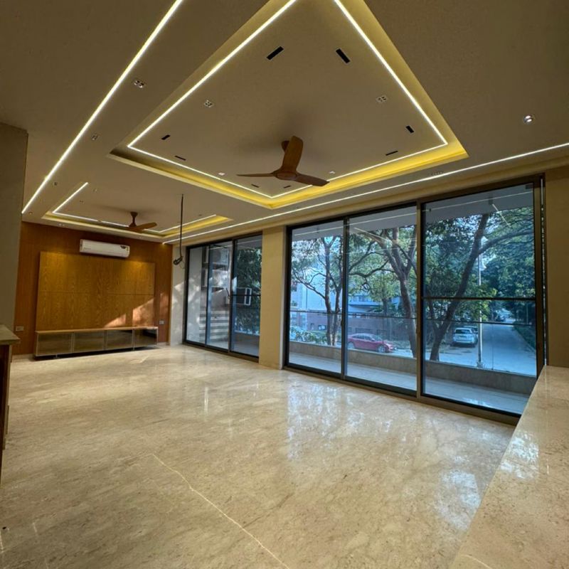 3.5 BHK + Extra Room Apartment For Sale in South City 2