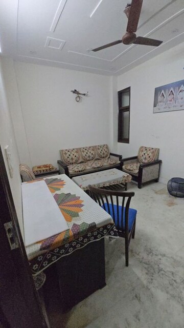 2.5 BHK Builder Floor For Rent in Sri Niwaspuri