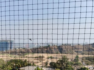 Plot Area in 4 BHK Apartment at Raj Grandeur, Powai – for Rent