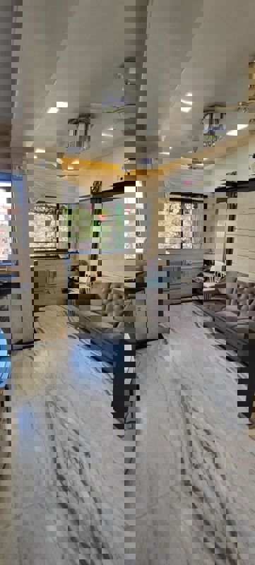 2 BHK Apartment For Sale in Adinath Building