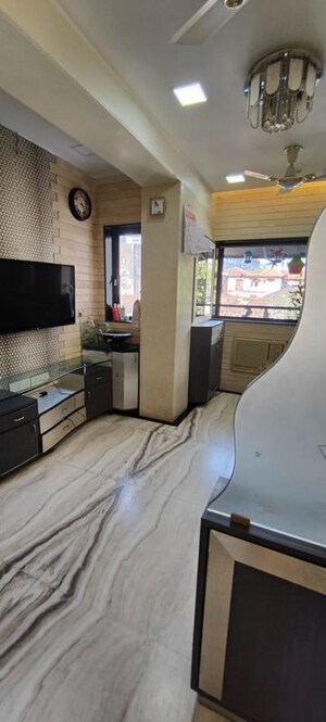 Living Room in 2 BHK Apartment at Adinath Building, Masjid Bunder – for Sale