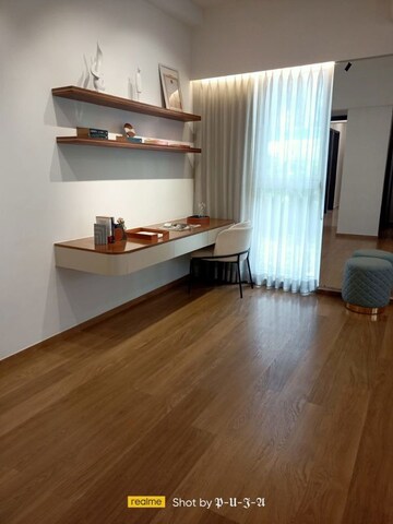 Room in 4 BHK Apartment at Kalabagan – for Sale