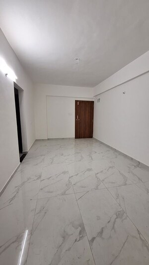 Room in 1 BHK Apartment at Warje – for Rent