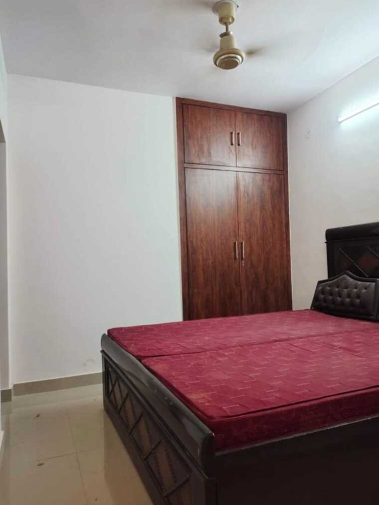 Bedroom, sector 11 dwarka 1 Bedroom 1100 Sq.Ft. Apartment In Sector 11 Dwarka Delhi 9783848