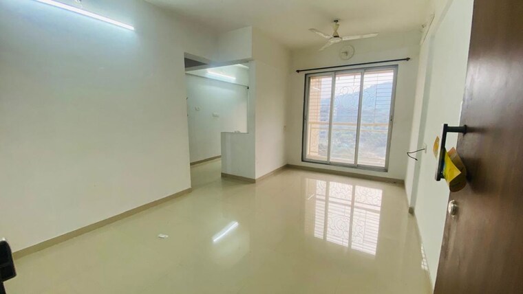 Room, puranik-aarambh 1 Bedroom 700 Sq.Ft. Apartment In Ghodbunder Road Thane 9783859
