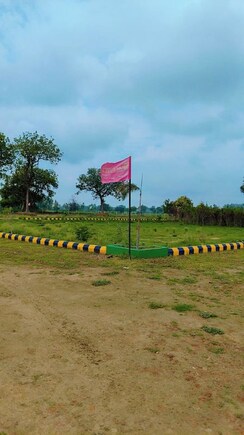 Plot For Sale in Sultanpur Road