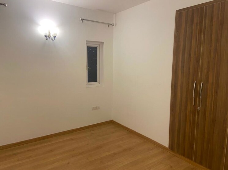 Room, emaar-gurgaon-greens 3.5 Bedroom 1650 Sq.Ft. Apartment In Sector 102 Gurgaon 9783922