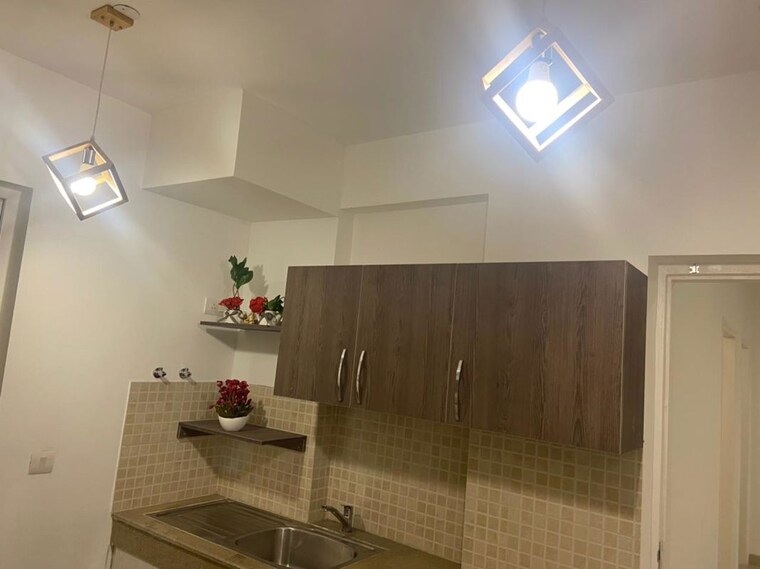 Bathroom, emaar-gurgaon-greens 3.5 Bedroom 1650 Sq.Ft. Apartment In Sector 102 Gurgaon 9783922