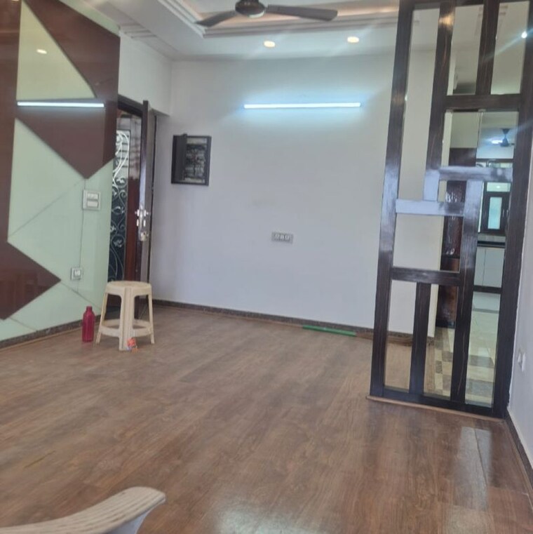 Room, sector 18a dwarka 4 Bedroom 2200 Sq.Ft. Apartment In Sector 18a Dwarka Delhi 9783926