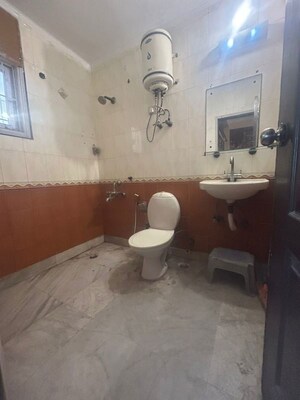 Bathroom in 3 BHK Apartment at Sector 19 Dwarka – for Rent