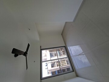 Furnished Amenities in 1 BHK Apartment at Raunak 108, Kasarvadavali – for Rent