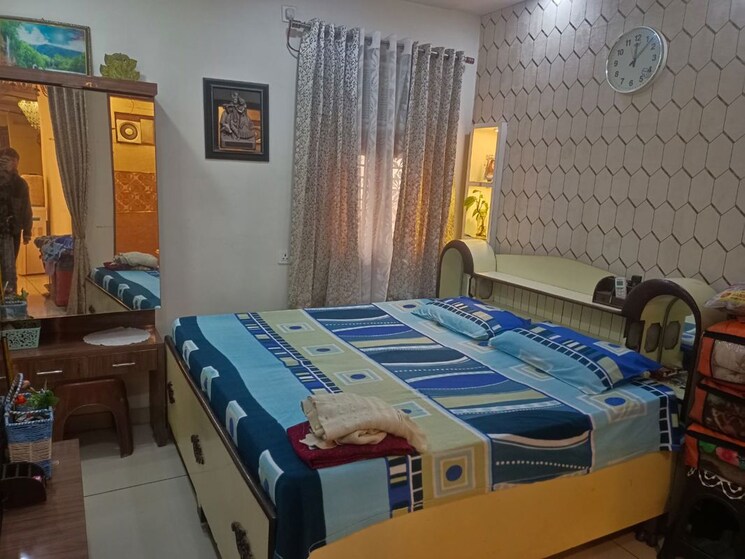 Bedroom, tomar colony 3 Bedroom 900 Sq.Ft. Apartment In Tomar Colony Delhi 9783925