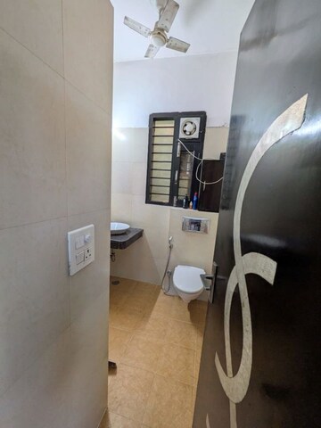 Furnished Amenities in 3 BHK Villa at Sector 23a – for Rent