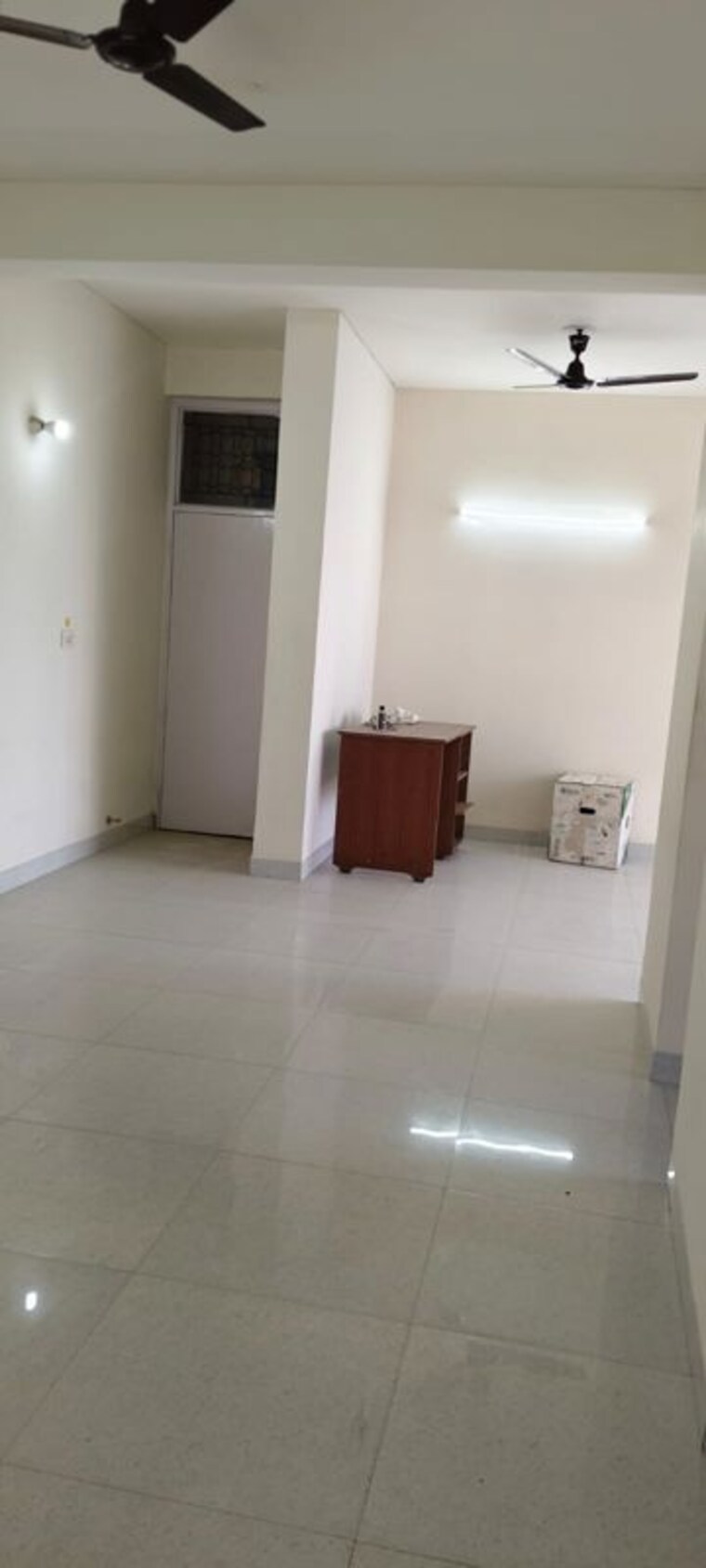 Room, sector 3 dwarka 3 Bedroom 1500 Sq.Ft. Apartment In Sector 3 Dwarka Delhi 9784160