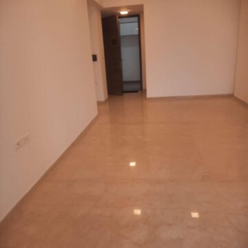 Room in 4 BHK Apartment at Lodha Kiara, Kamala Mill – for Rent