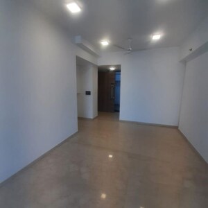 Room in 4 BHK Apartment at Lodha Kiara, Kamala Mill – for Rent