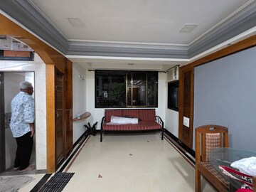 Building Lobby in 1.5 BHK Apartment at Om Vijayshree Apartment, Vile Parle East – for Rent