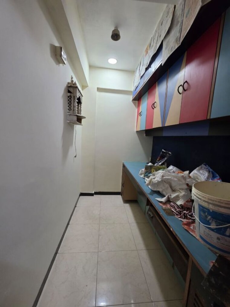 Kitchen, om-vijayshree-apartment 1.5 Bedroom 550 Sq.Ft. Apartment In Vile Parle East Mumbai 9784201