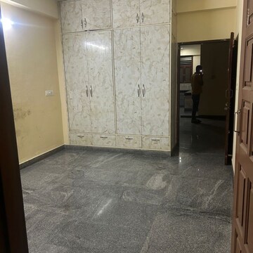 Room in 3 BHK Builder Floor at Unitech Cyber Park, Durga Colony – for Rent
