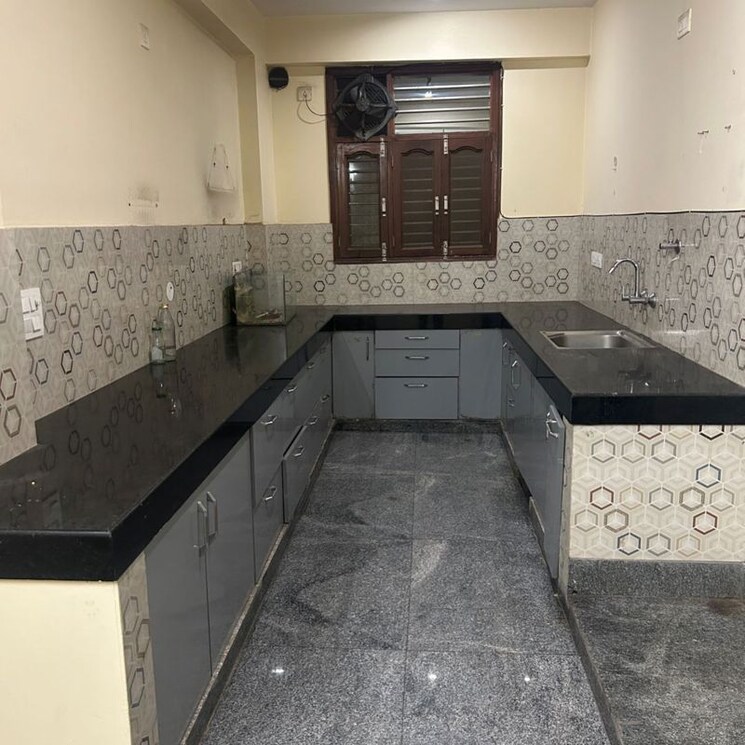 Kitchen, unitech-cyber-park 3 Bedroom 180 Sq.Yd. Builder Floor In Durga Colony Gurgaon 9784203