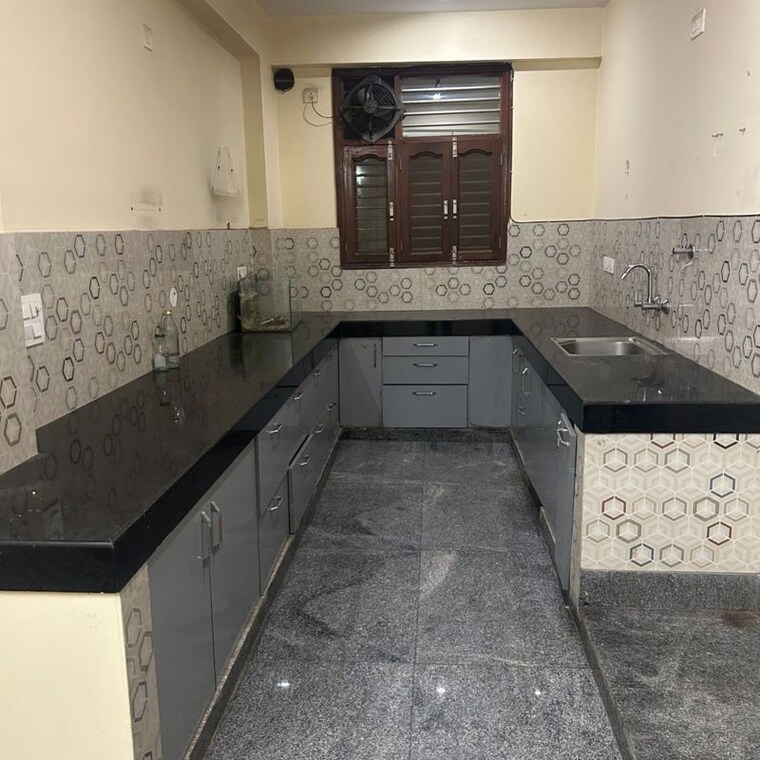 Kitchen, unitech-cyber-park 3 Bedroom 180 Sq.Yd. Builder Floor In Durga Colony Gurgaon 9784203