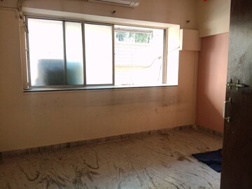 Room in 2 BHK Apartment at Kanti Park – for Rent