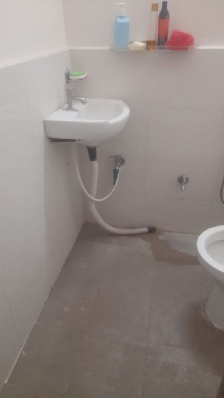 Bathroom, omaxe-waterscapes 3 Bedroom 1635 Sq.Ft. Apartment In Gomti Nagar Lucknow 9784271