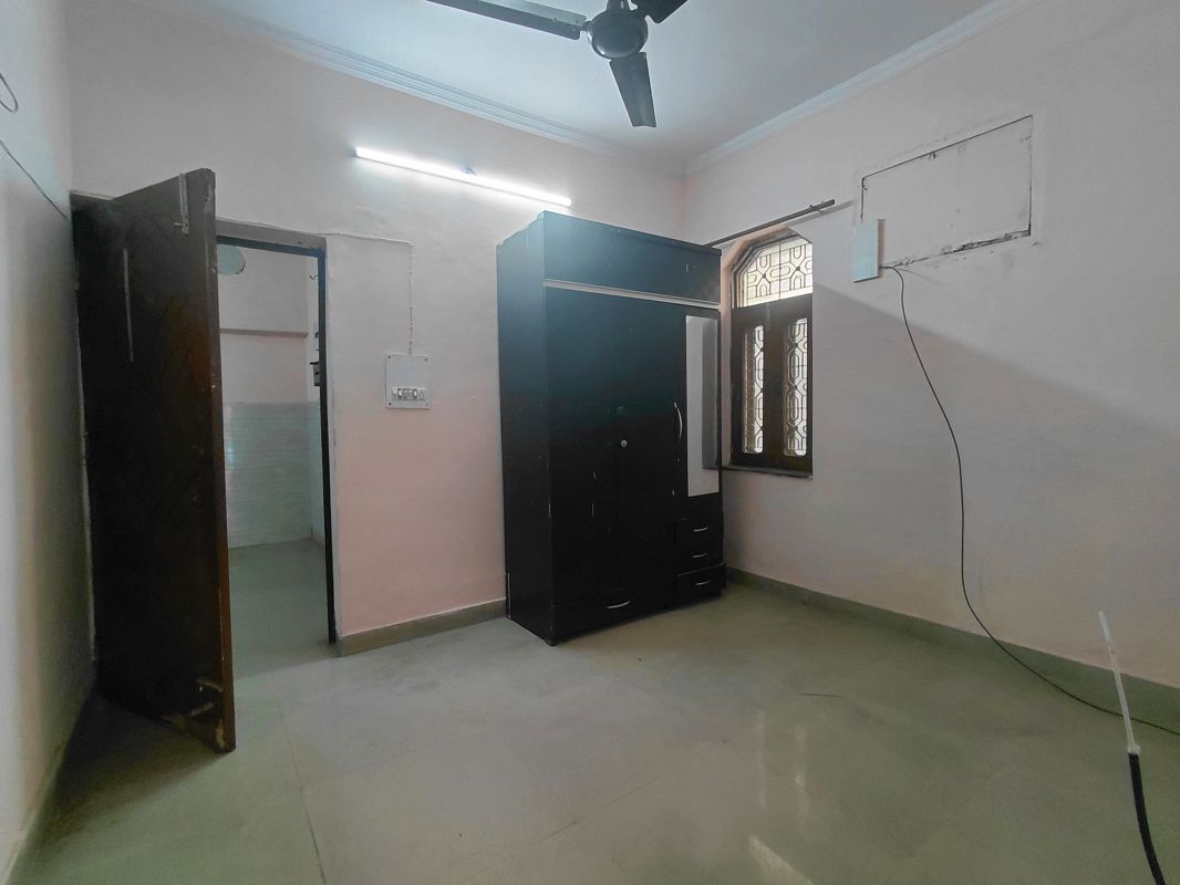 3.5 BHK + Pooja Room,Extra Room Apartment For Sale in Janakpuri