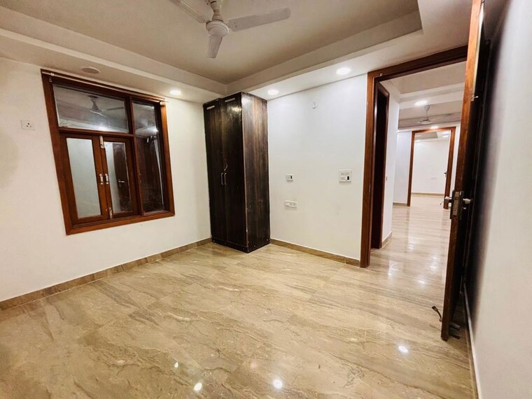 Room, freedom fighters enclave 3 Bedroom 1125 Sq.Ft. Builder Floor In Freedom Fighters Enclave Delhi 9784273