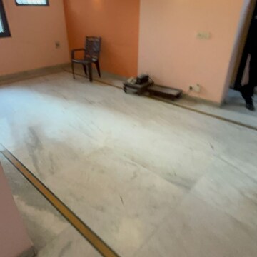 Room in 4 BHK Apartment at Stellar Kings Court, Sector 50 – for Sale