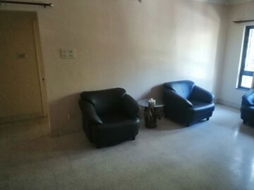 Living Room in 2 BHK Apartment at Alkapuri Society – for Sale