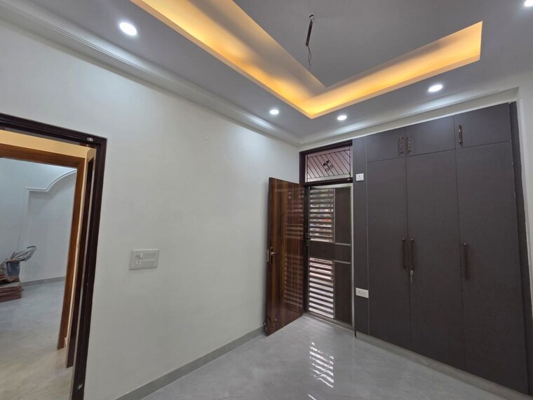 Room, sector 26 3.5 Bedroom 1334 Sq.Ft. Independent House In Sector 26 Panchkula 9784377