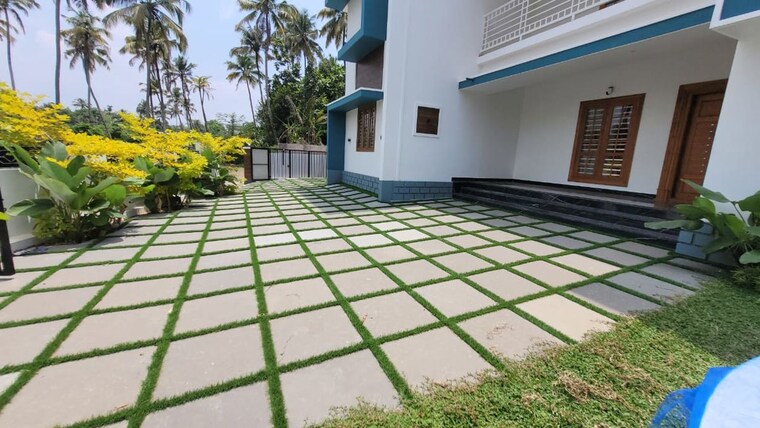 Exterior View, marathakkara 5 Bedroom 3650 Sq.Ft. Independent House In Marathakkara Thrissur 9784270