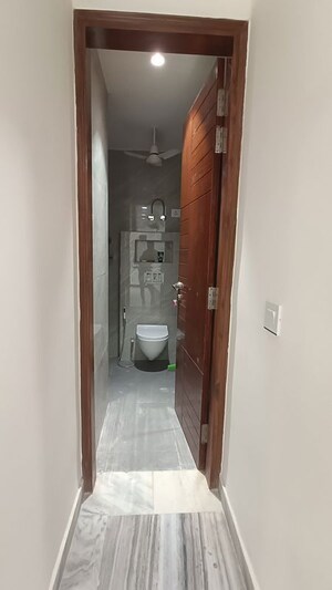 Building Lobby in 3 BHK Builder Floor at Sector 17 Dwarka – for Rent