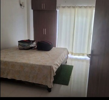 Bedroom in 3 BHK Apartment at Hazratganj – for Rent