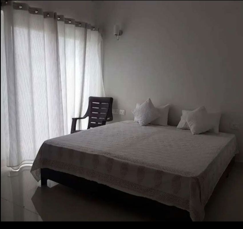 3 BHK + Pooja Room Apartment For Rent in Hazratganj