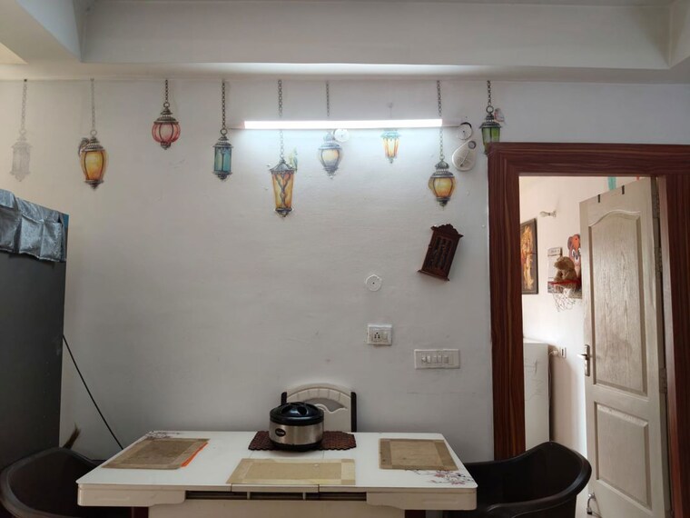 Master Bedroom, amrapali-crystal-homes 3 Bedroom 1375 Sq.Ft. Apartment In Sector 76 Noida 9784608