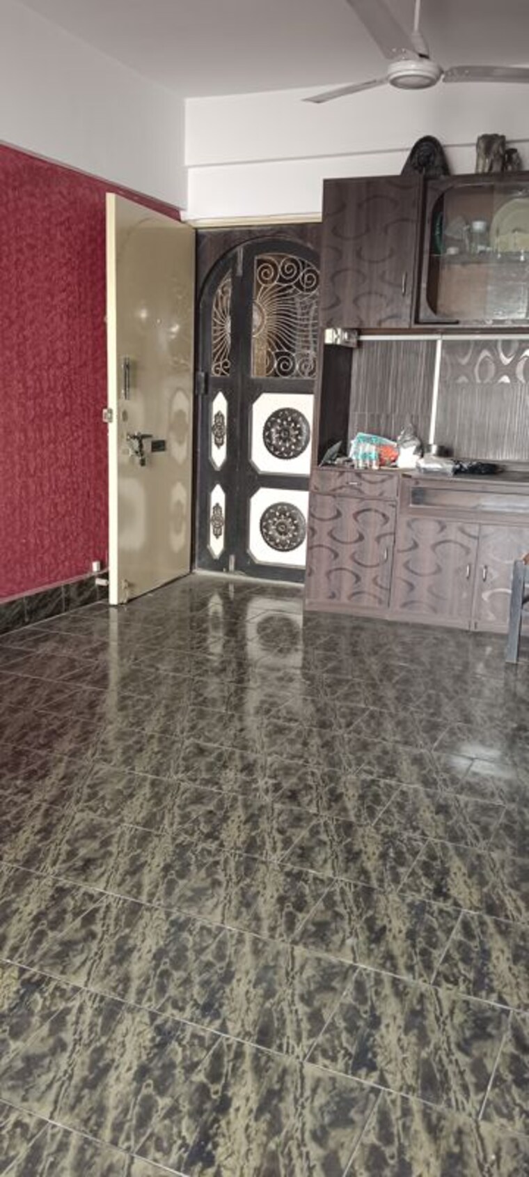  Parking, versova 1.5 Bedroom 550 Sq.Ft. Apartment In Versova Mumbai 9784660