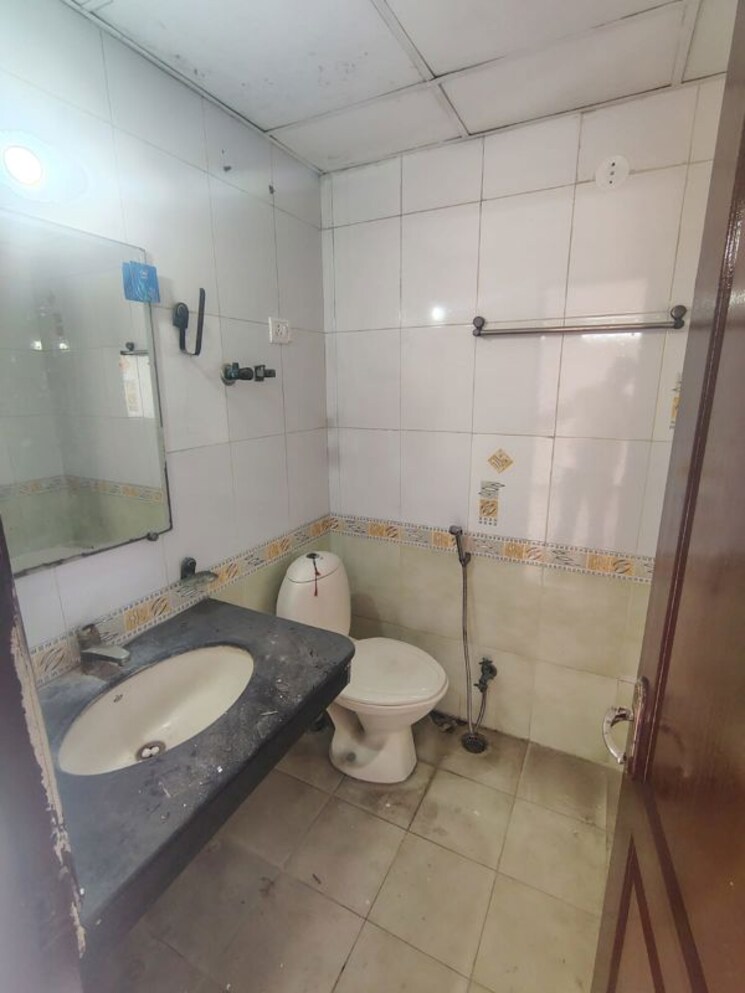 Bathroom, shipra-krishna-vista 2 Bedroom 1195 Sq.Ft. Apartment In Ahinsa Khand 1 Ghaziabad 9784640