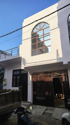 Plot For Sale in Select City Residency