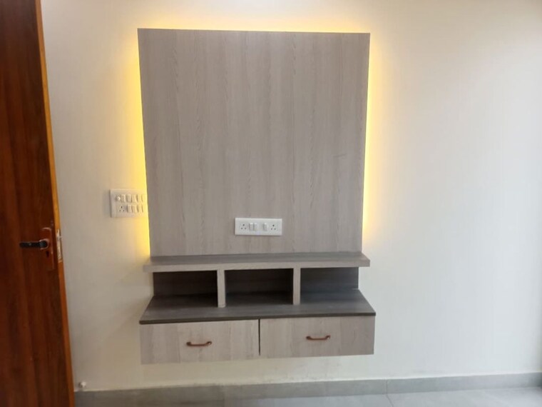 undefined, sant nagar 3 Bedroom 1035 Sq.Ft. Apartment In Sant Nagar Delhi 9784204